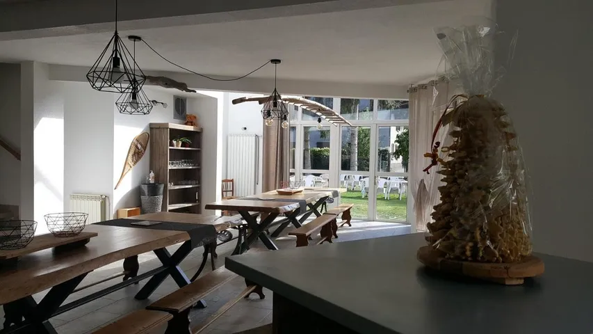 Casa de vacaciones para 40 personas, con jardín y vistas, Se admiten mascotas - 1