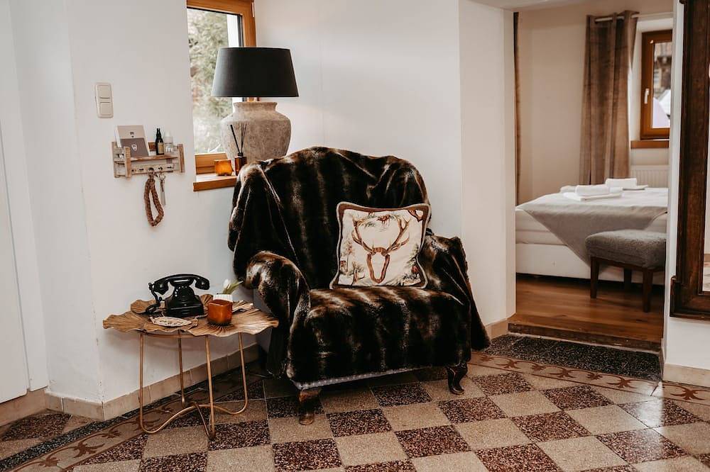 Chalet Wiesengut Romantische Alleinlage Mit Pool und Whirlpool in Salzkammergut-Berge, Adnet