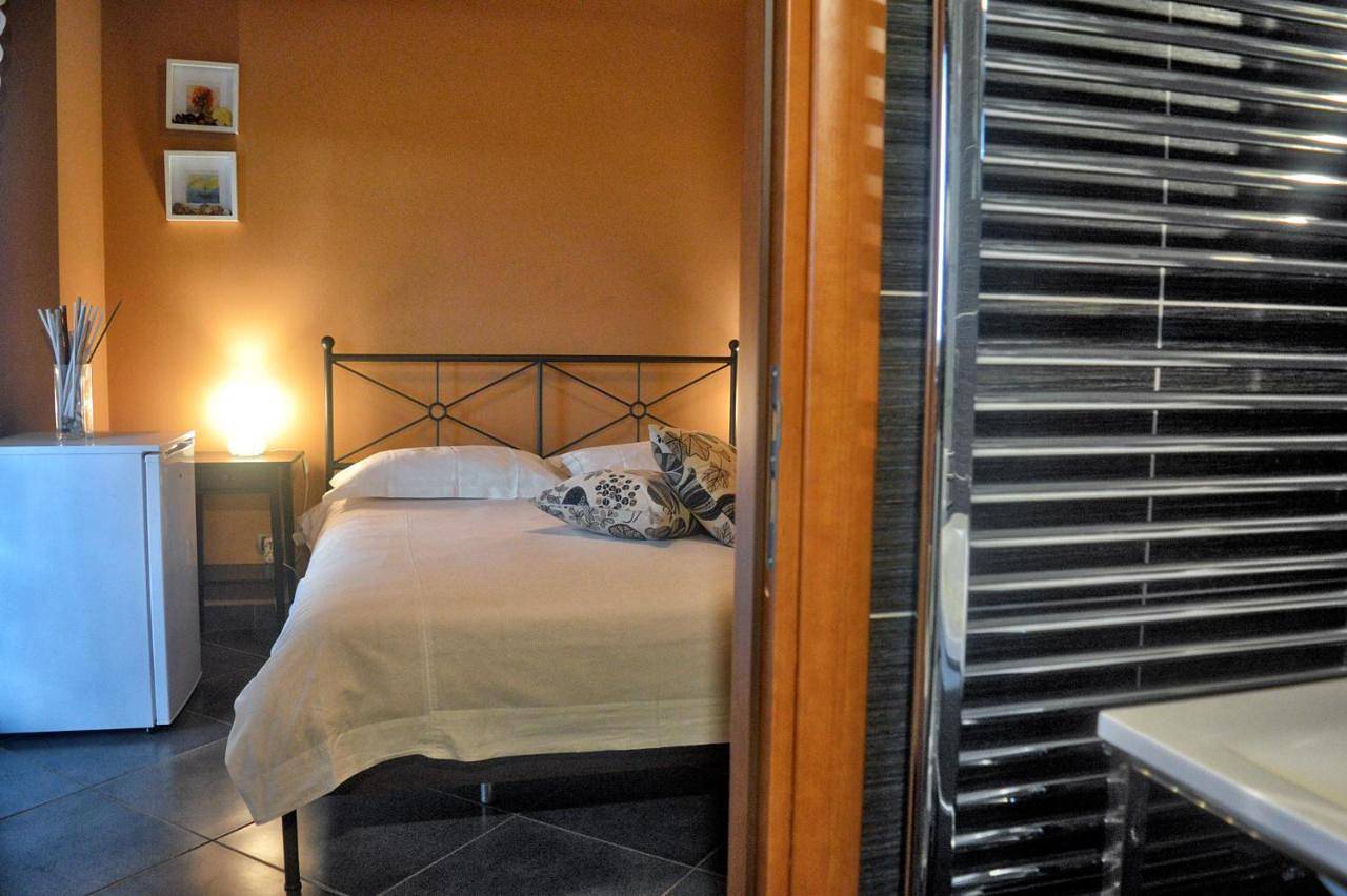 Double Room with Private Bathroom in Mascalucia, Catania e dintorni