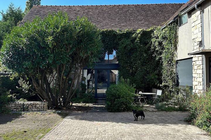 Gîte pour 6 personnes, avec jardin dans Montcourt-Fromonville