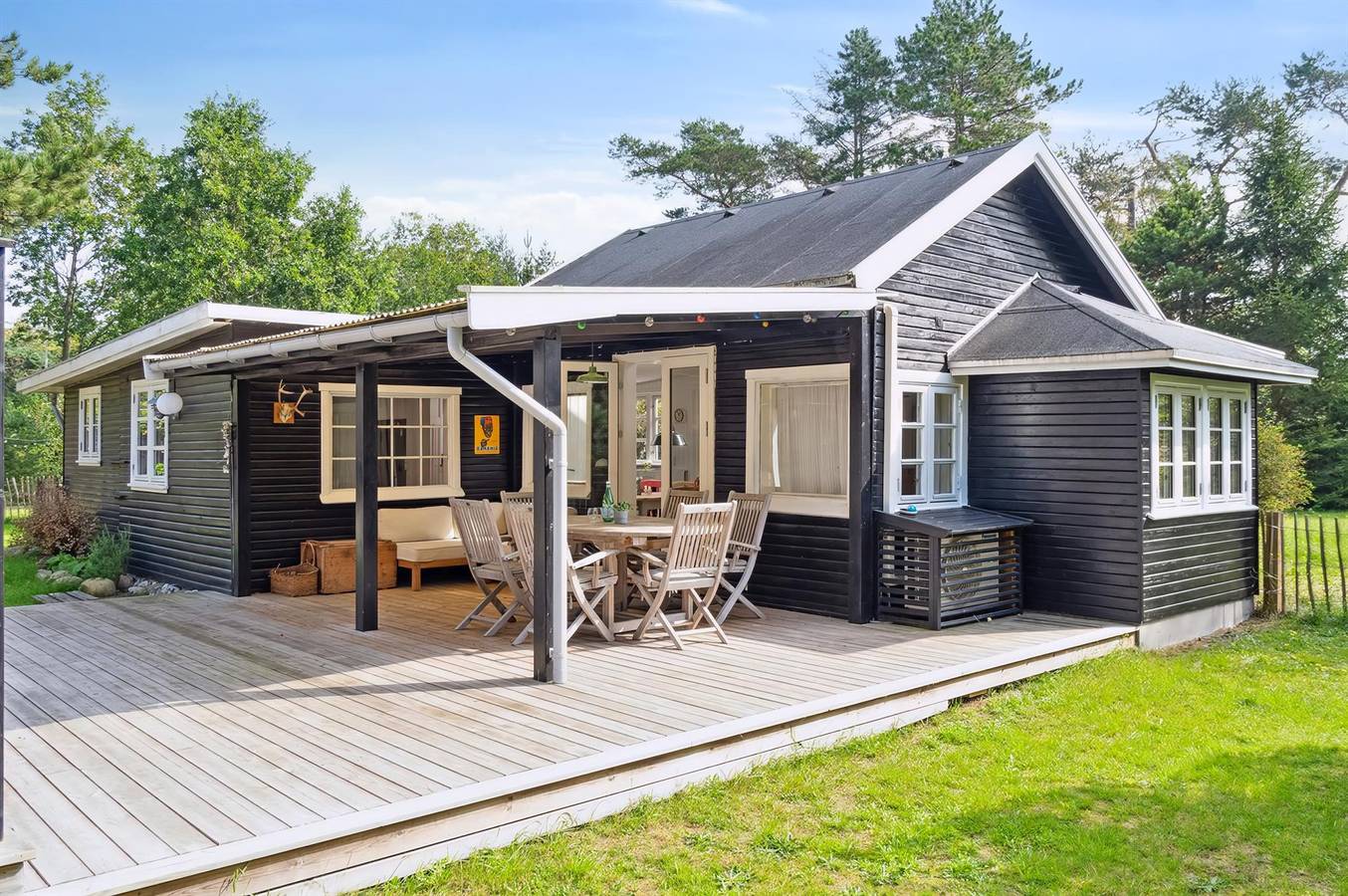 4 bedroom pet friendly home in Højby in Gudmindrup Lyng, Højby
