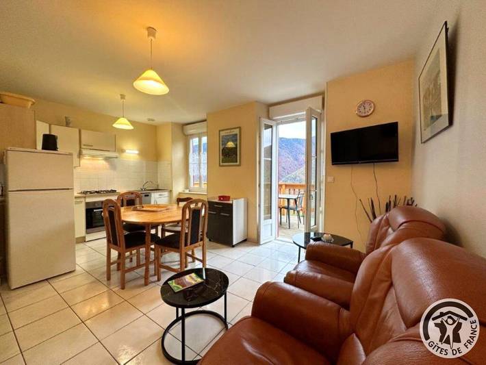 Gîte pour 5 personnes, avec balcon dans Chioula - 2