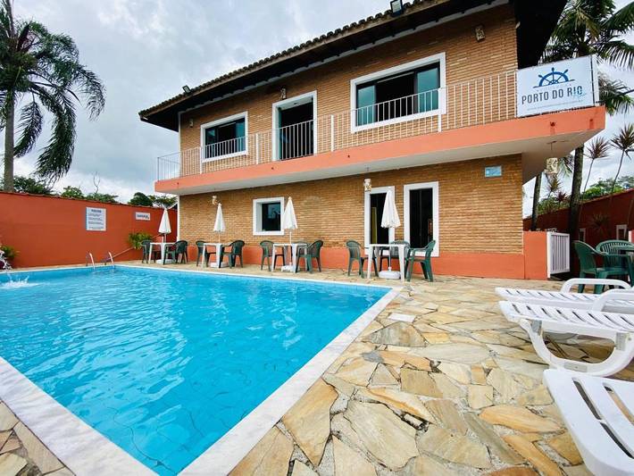 Maison d’hôte pour 3 personnes, avec piscine dans Porto-Novo