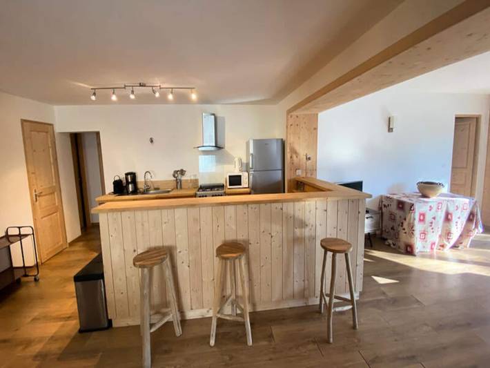 Gîte pour 9 personnes, avec terrasse, adapté aux familles dans Le Lioran - 3