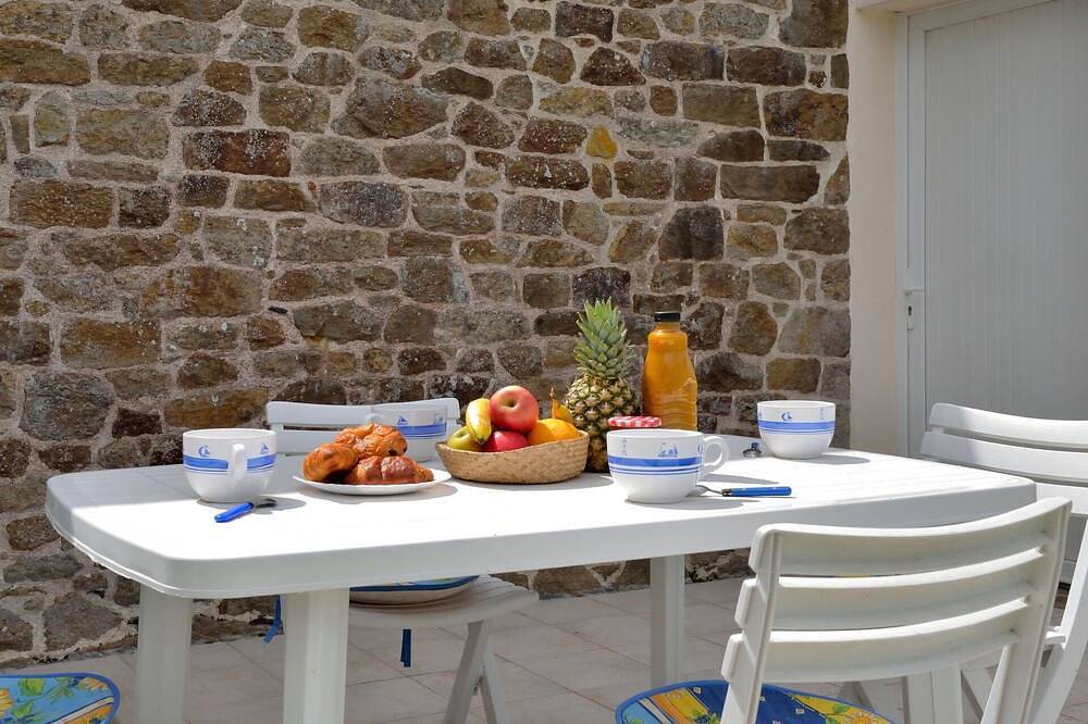Apartamento entero, Bonito apartamento para 4 personas con Wifi, Tv, terraza y aparcamiento in Cherrueix, Bahía del Monte Saint-Michel