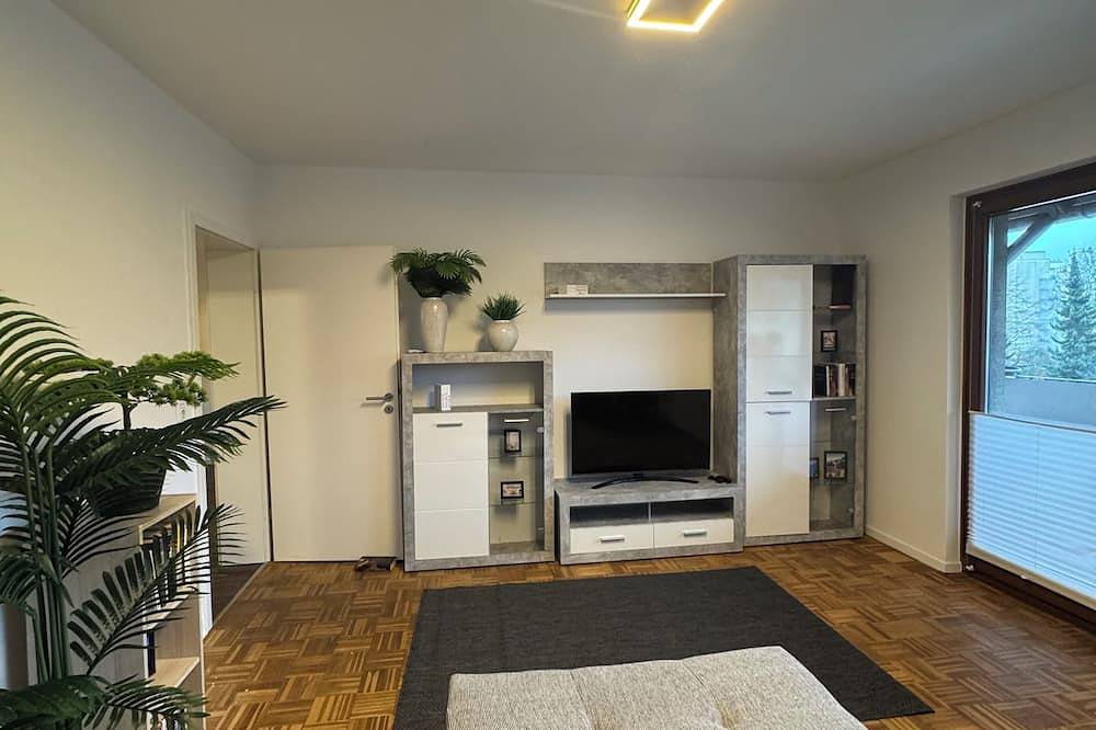Ganze Wohnung, Gemütliche Ostsee-Oase: 3-Zimmer mit Balkon in Bad Schwartau in Bad Schwartau, Ostholstein