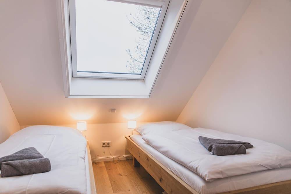 Ganze Wohnung, Zwaantje - Ferienwohnung in Rysum bei Greetsiel, 64 m²/4 Pers., E-Ladesäule in Rysum, Krummhörn