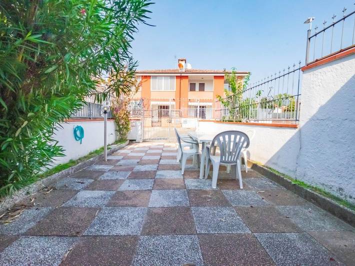 Location de vacances pour 8 personnes, avec jardin à Lido delle Nazioni - 4