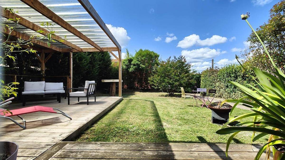 Charmante maison t3 avec 2 chambres et jardin clos in Carquefou, Région de Nantes