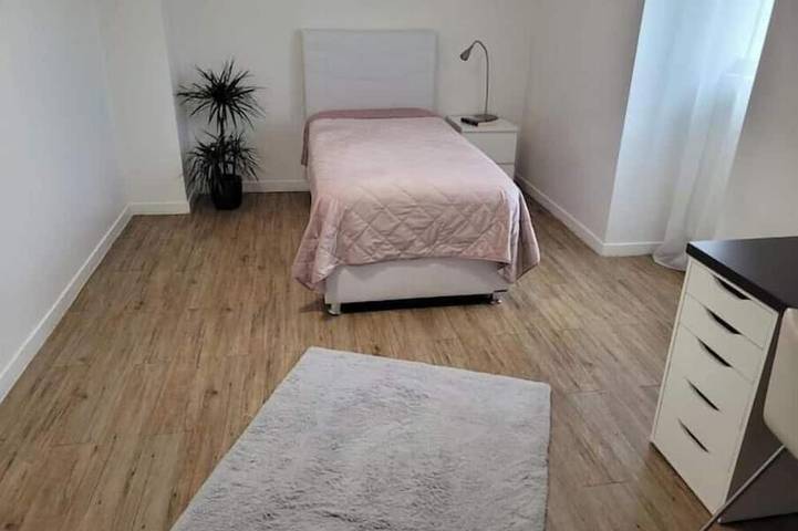 Location de vacances pour 12 personnes, avec jardin et terrasse à Tremblay-en-France - 2