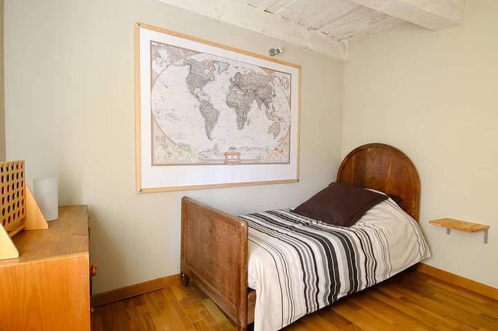 Location de vacances pour 4 personnes, avec terrasse ainsi que piscine et jardin à Caseneuve - 3