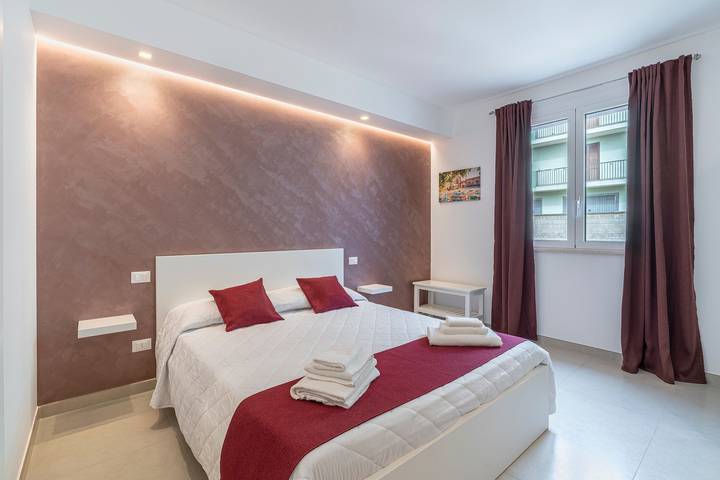 Aura B&B - Double Room with Private Bathroom in Pachino, Syracuse Province