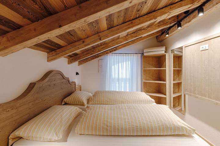 Ferienwohnung für 6 Personen, mit Balkon und Sauna sowie Garten in den Dolomiten