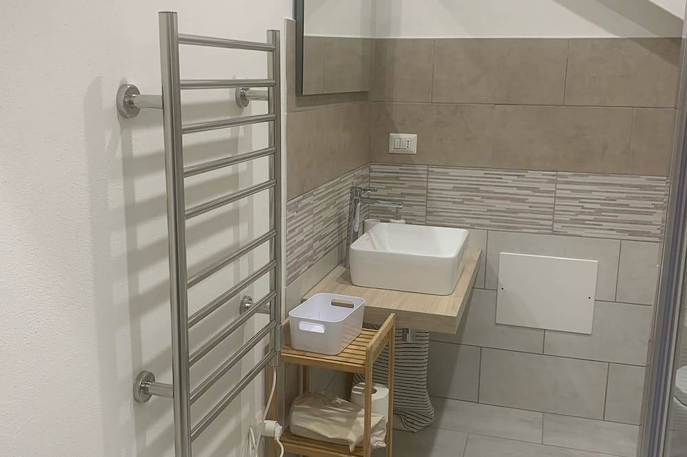 Allwhite Iun R5535 Cin It095038C2000R5535 in Oristano, Campidano
