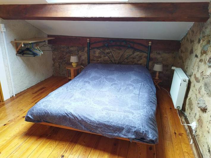 Location de vacances pour 6 personnes, avec vue et jardin à Saint-Rirand - 4