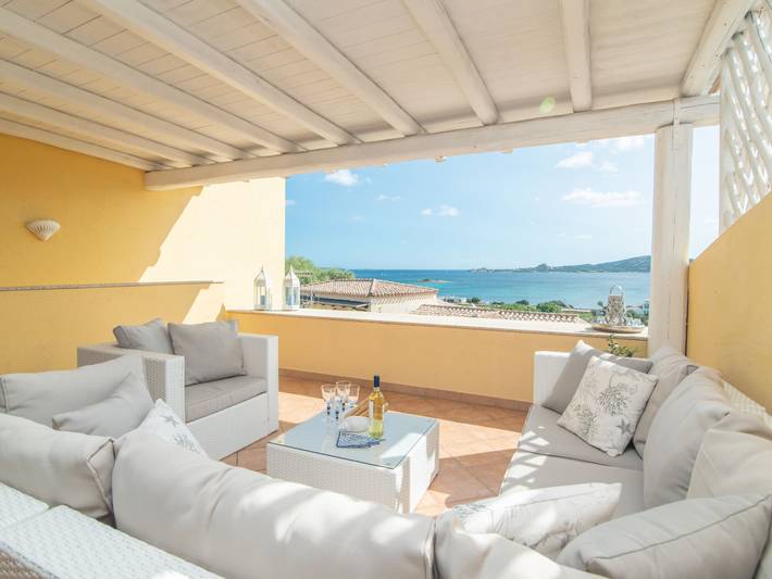 Casa vacanza per 6 persone, con Terrazza e Giardino nonché Panorama a Arzachena