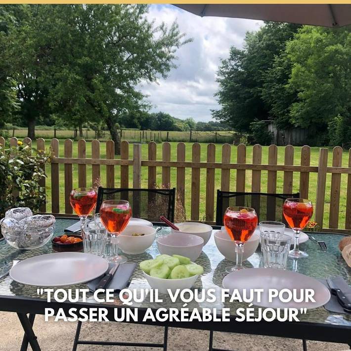 Gîte pour 10 personnes, avec jardin et vue à Criquiers