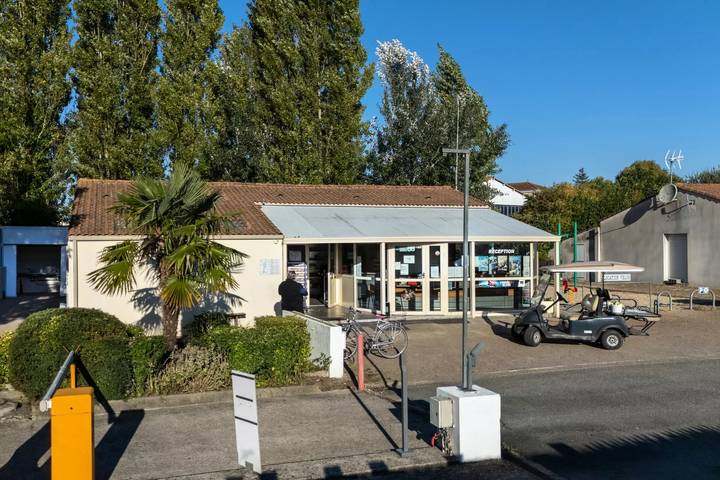 Camping für 2 Personen, mit Terrasse und Pool in Vendée - 4