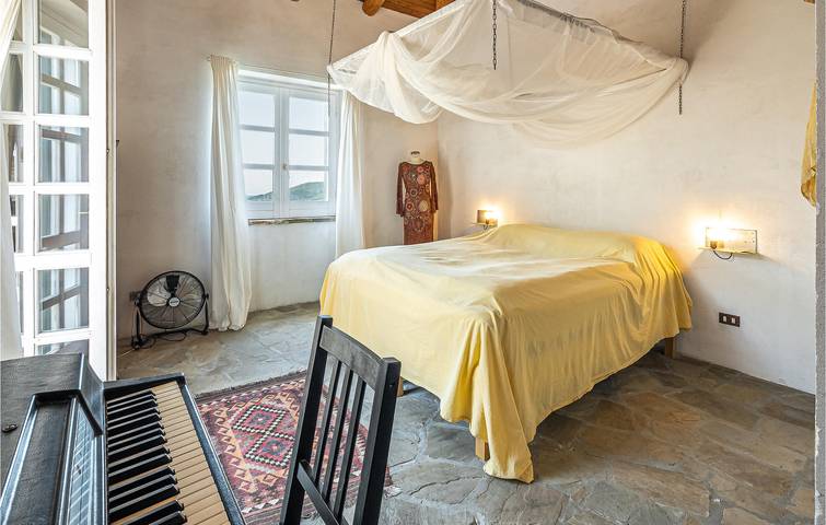 Appartamento Perdifumo Garden - Piscina, parcheggio e caminetto in Perdifumo, Cilento Coast