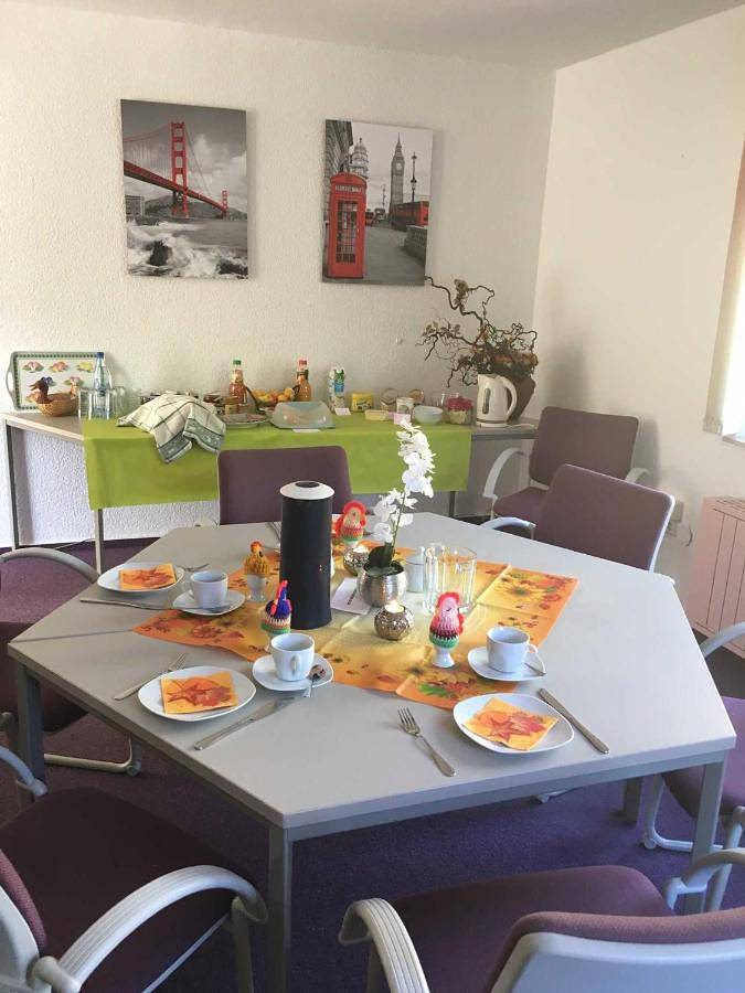 Ferienhaus für 3 Personen, mit Terrasse und Garten sowie Pool in Dreiheide - 2
