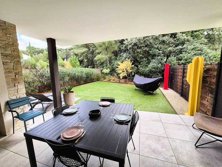 Gîte pour 5 personnes, avec terrasse dans Port Pin Rolland