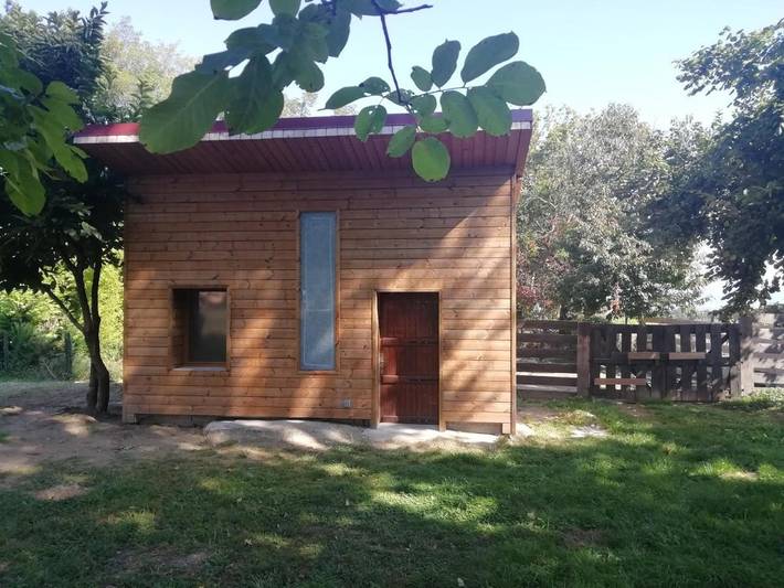 Location de vacances pour 5 personnes, avec Terrasse et Jardin ainsi que Piscine et Vue à Dolomieu