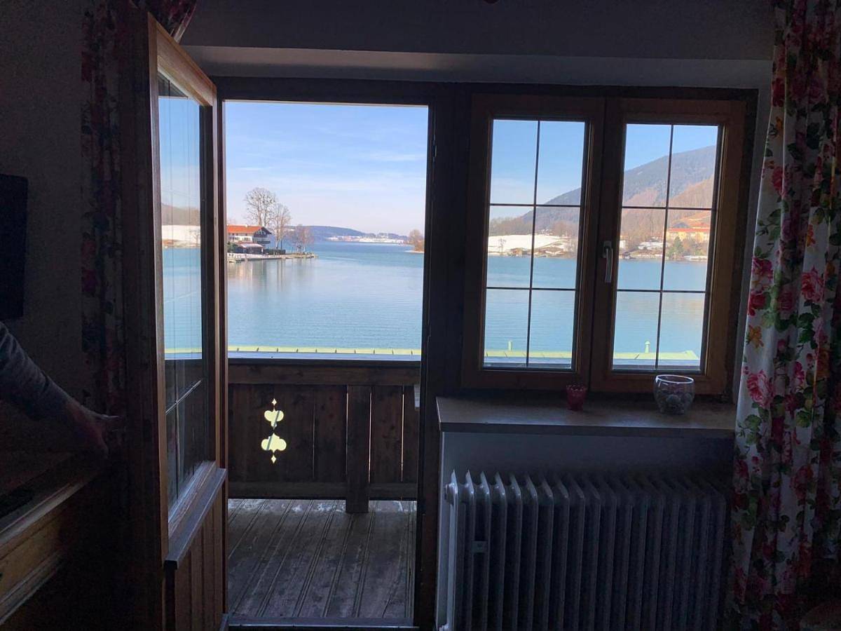 Alojamiento y desayuno para 2 personas con vistas al lago in Rottach-Egern, Alpes Bávaros