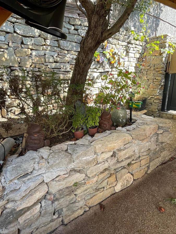 Location de vacances pour 4 personnes, avec jardin ainsi que vue et piscine à Les Baux-de-Provence - 2