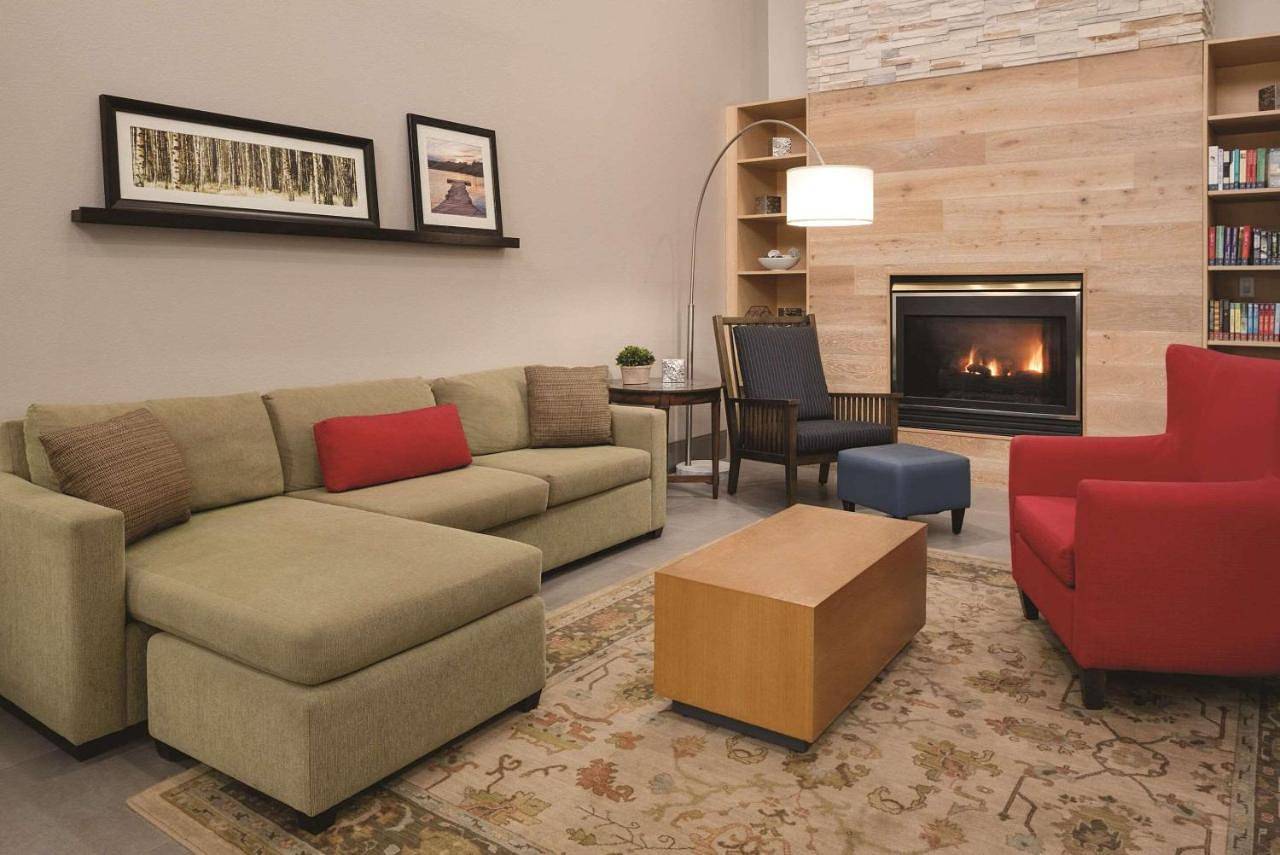 Country Inn & Suites by Radisson, Cedar Falls, Ia in Black Hawk County
