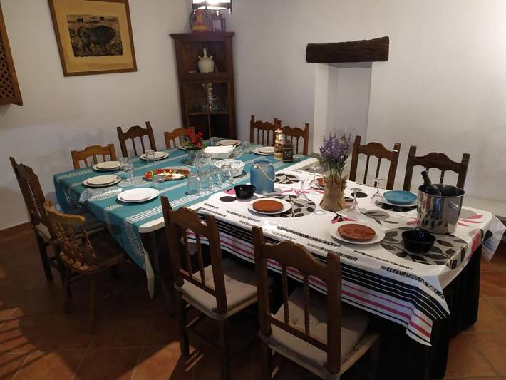 Casa rural para 10 personas, con jardín además de vistas y piscina en Montecorto - 4