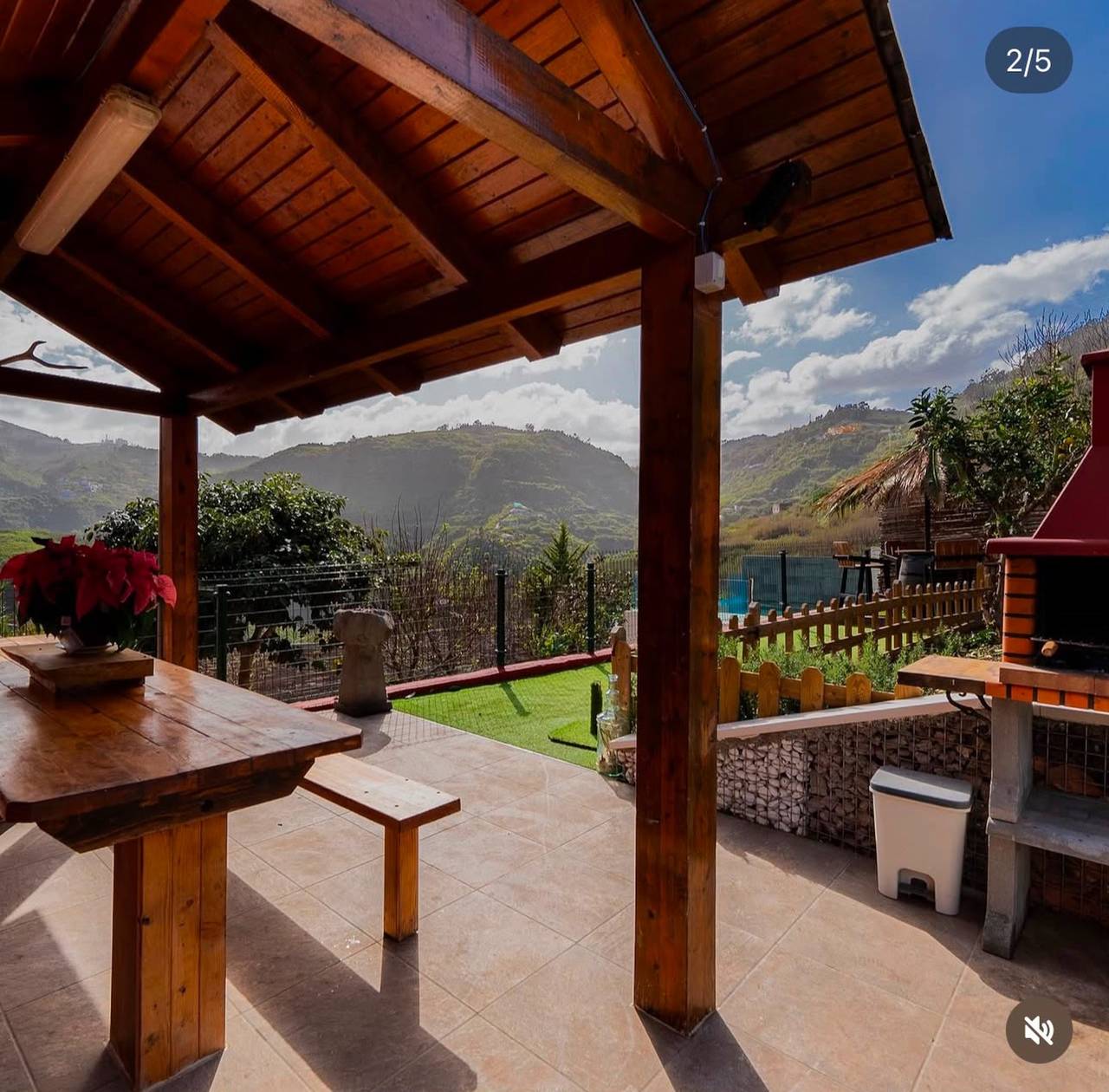 Vacation Villa 'Balcón de Azuaje' with Mountain Views, Private Pool, and Wi-Fi in Moya, North Gran Canaria