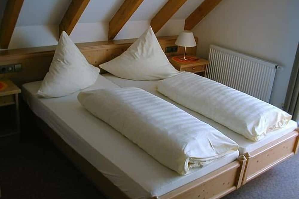 Ganze Wohnung, Fewo Nr. 2, 1 Schlafraum, 1 Wohn-/Schlafraum, max. 4 Personen in Lauf, Mittlerer Schwarzwald