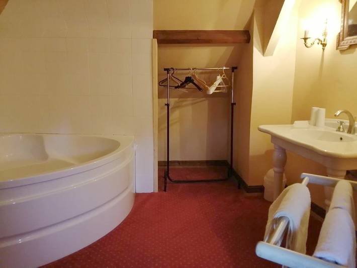 Location de vacances pour 2 personnes, avec vue ainsi que terrasse et jardin à Beuvron-en-Auge - 3