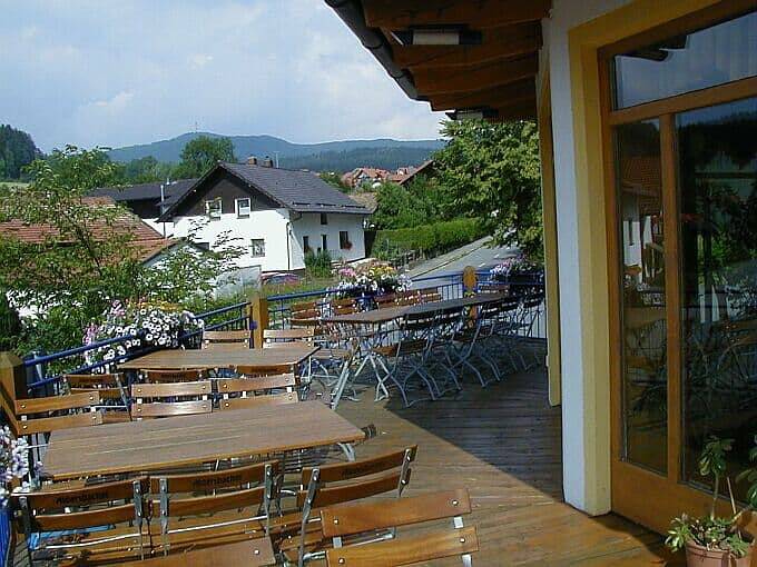 Gasthof-Metzgerei-Pension Schierlitz - Doppelzimmer mit Dusche in Rimbach (Oberpfalz), Ostbayern