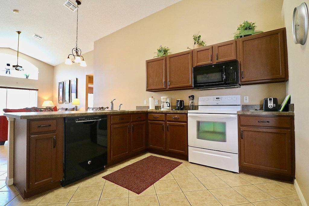 Posh & Peaceful Golf Resort Gate Haus mit Pool in Haines City, Zentral Florida