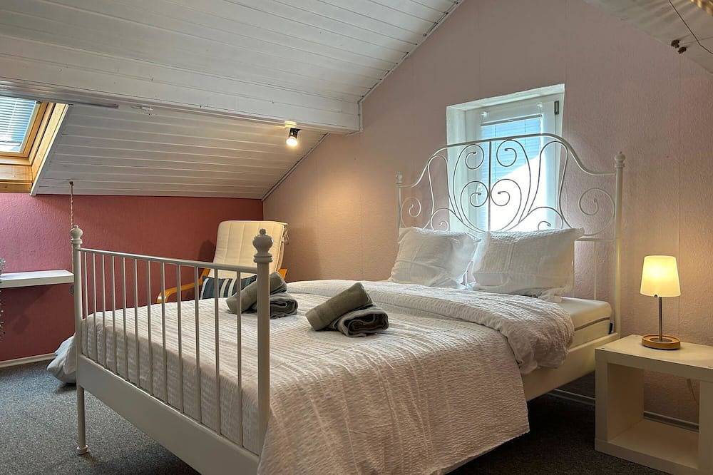 Ganze Wohnung, Ferienwohnung/App. für 10 Gäste mit 135m² in Oderberg in Traunreut, Landkreis Traunstein