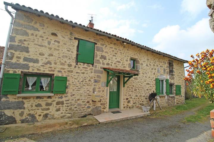 Gîte pour 4 personnes, avec Terrasse et Jardin