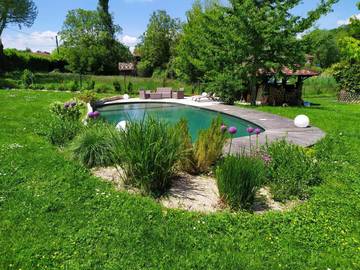 Chambre d’hôte pour 4 personnes, avec jardin et terrasse ainsi que vue et piscine à Vernaison