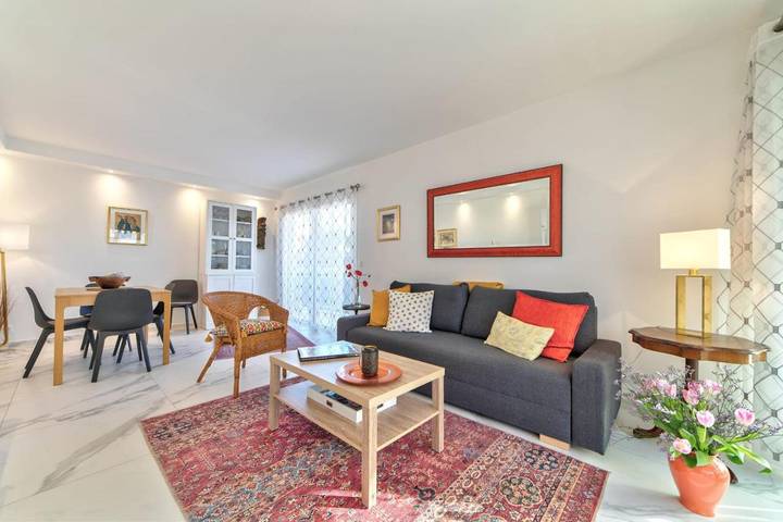 Gîte pour 2 personnes, avec terrasse dans Bijou Plage Cannes - 2