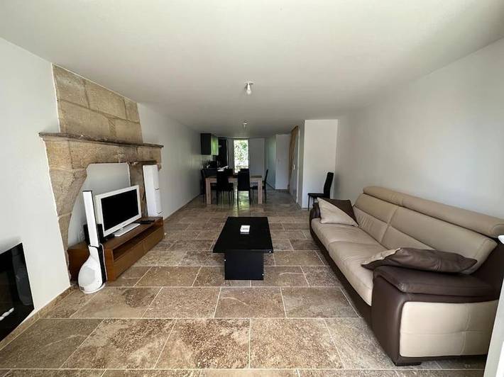 Gîte pour 4 personnes, avec jacuzzi et terrasse à Sauveterre-de-Guyenne