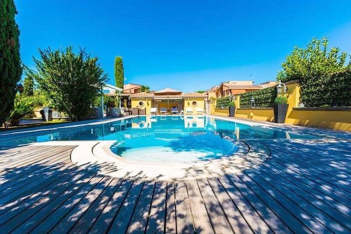 Bed and breakfast per 2 persone, con giardino e piscina nonché panorama - 1