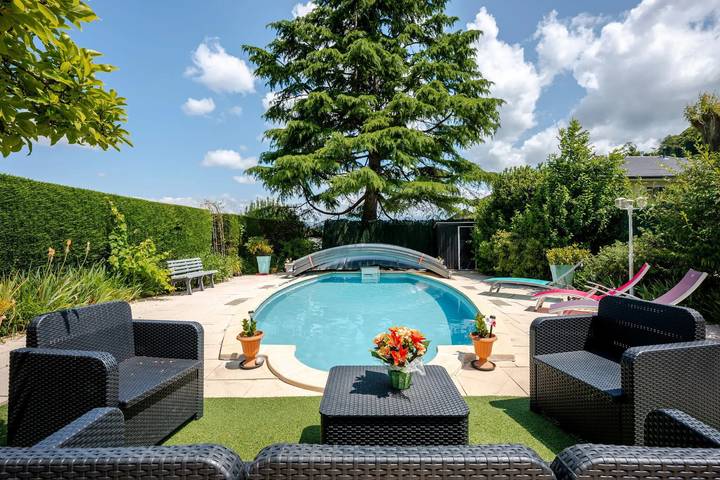 Maison d’hôte pour 4 personnes, avec Jardin à Annecy