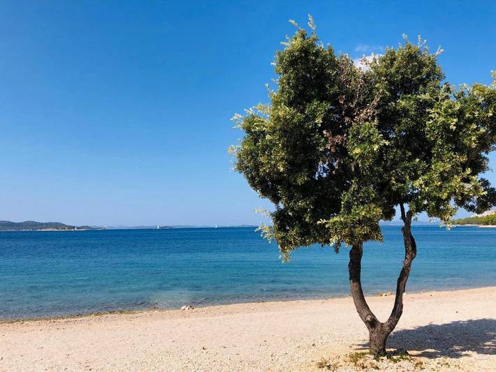 Villa pour 6 personnes, avec jardin ainsi que vue et vue sur le lac à Drage (Pakoštane)