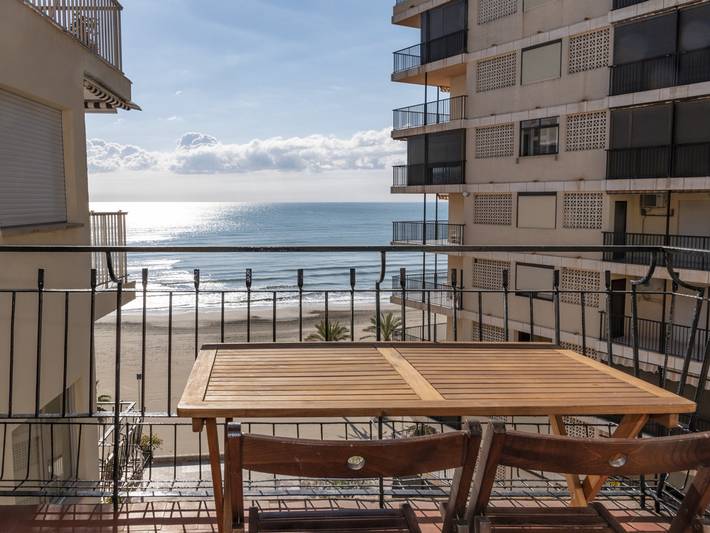 Ganze Wohnung, Familienapartment in Cullera mit Wlan und Parkplatz, in der Nähe des Meeres in Platja de Sant Antoni (Cullera), Cullera