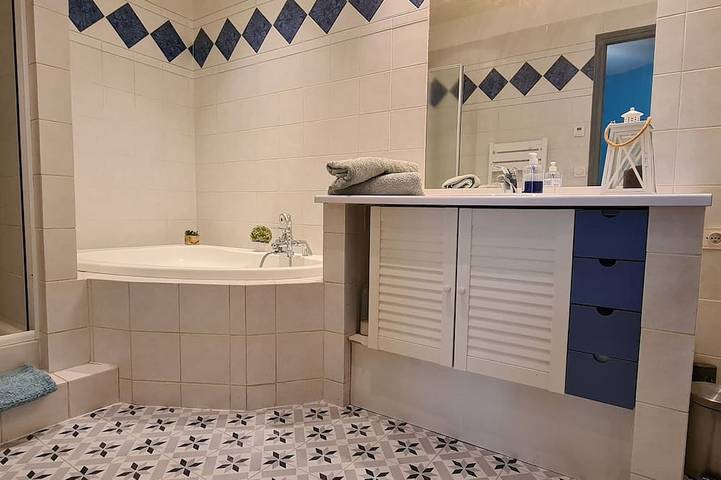 Appartement entier, Bluemoon- cœur de ville in Annecy, Annecy (commune)