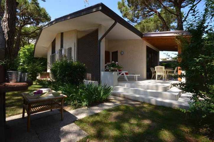 Bungalow für 8 Personen, mit Garten in Bibione