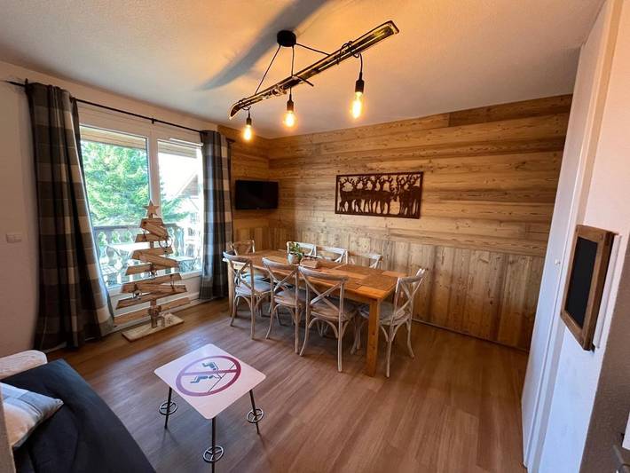 Appartement de vacances pour 8 personnes, avec piscine ainsi que jardin et vue - 1