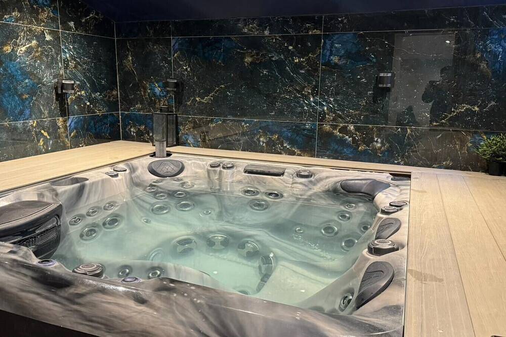 Geheel appartement, Jacuzzi Cottage in Watford - Quiet and relaxing in Hertfordshire