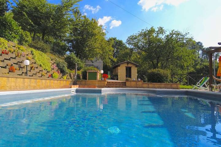 Ferienhaus für 5 Personen, mit Garten und Pool, mit Haustier