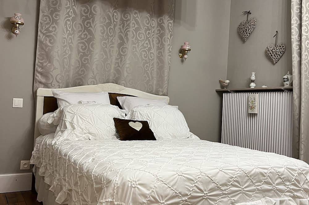 Lovely bed and breakfast in an 18th-century house. in Faverney - Amance, Haute-Saône